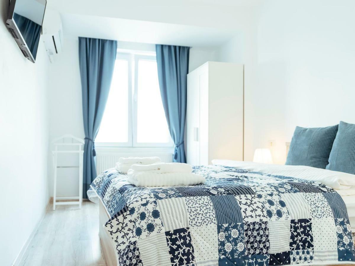 Bright And Spacious Apartment- Piata Amzei Appartamento