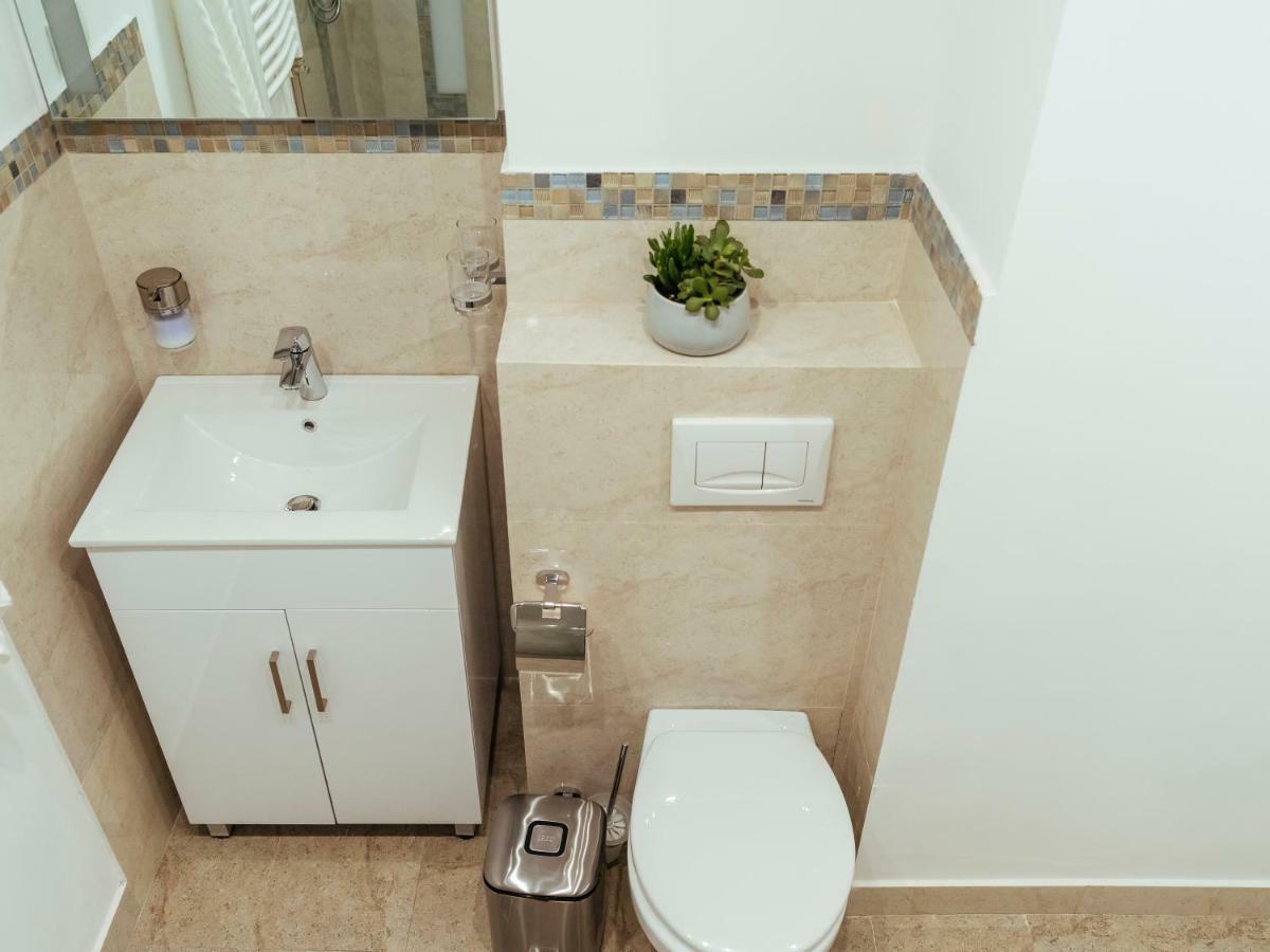 Bright And Spacious Apartment- Piata Amzei * Bucarest
