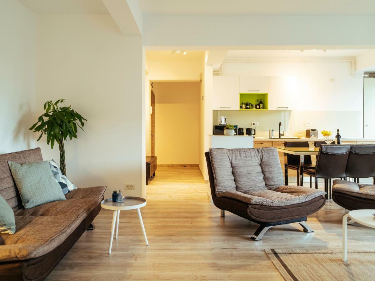 Bright And Spacious Apartment- Piata Amzei Appartamento